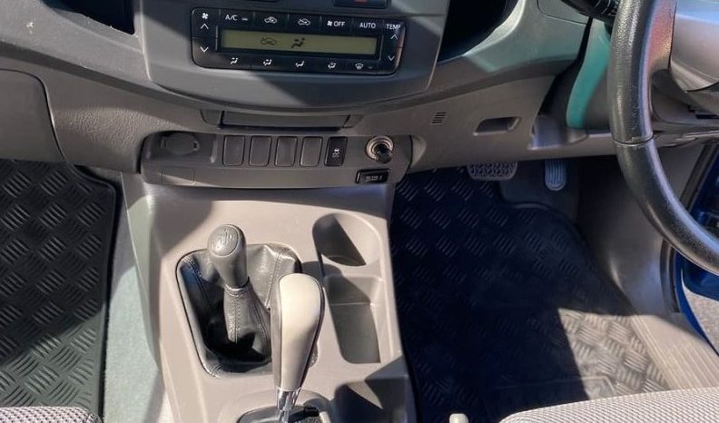 
								2013 Toyota Hilux SR5 (4X4) KUN26R MY12 full									