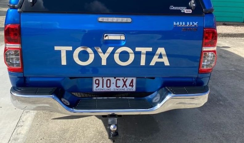 
								2013 Toyota Hilux SR5 (4X4) KUN26R MY12 full									